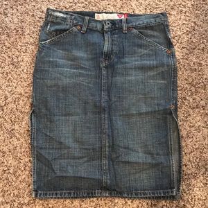 Guess jean skirt with slits 26”